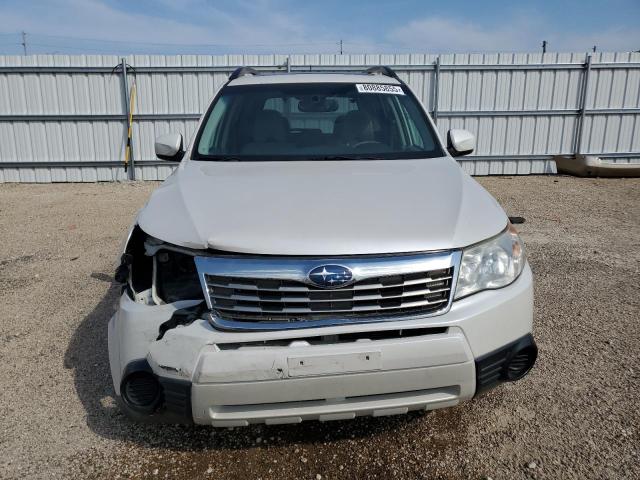 JF2SHBDC9CH416377 - 2012 SUBARU FORESTER 2.5X PREMIUM WHITE photo 5