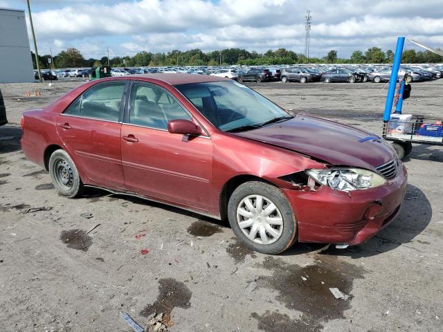 4T1BE32K15U434157 - 2005 TOYOTA CAMRY LE RED photo 4