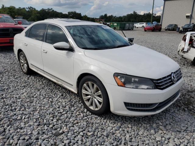 1VWCP7A38CC060067 - 2012 VOLKSWAGEN PASSAT SEL WHITE photo 4