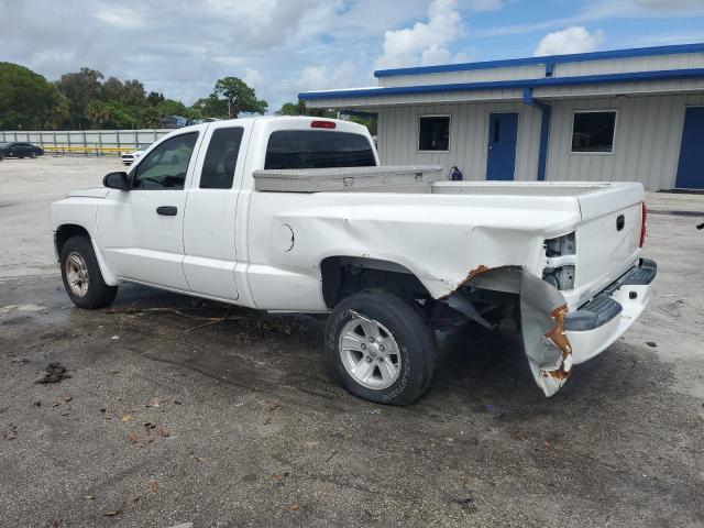 1D7RE2BK9BS620703 - 2011 DODGE DAKOTA ST WHITE photo 2