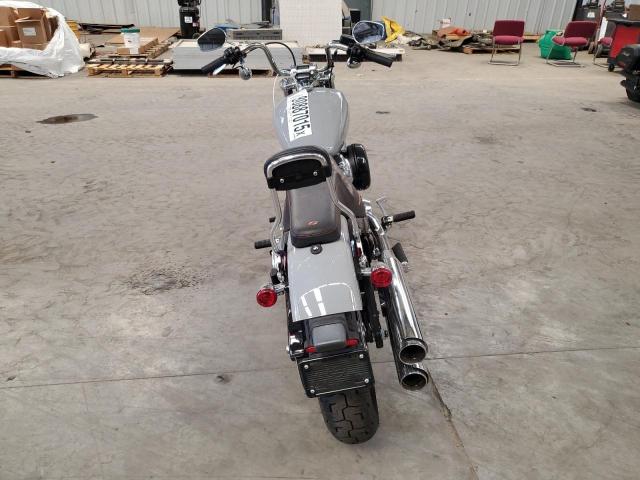 1HD1BVJ25RB054308 - 2024 HARLEY-DAVIDSON FXST Gümüş foto 4