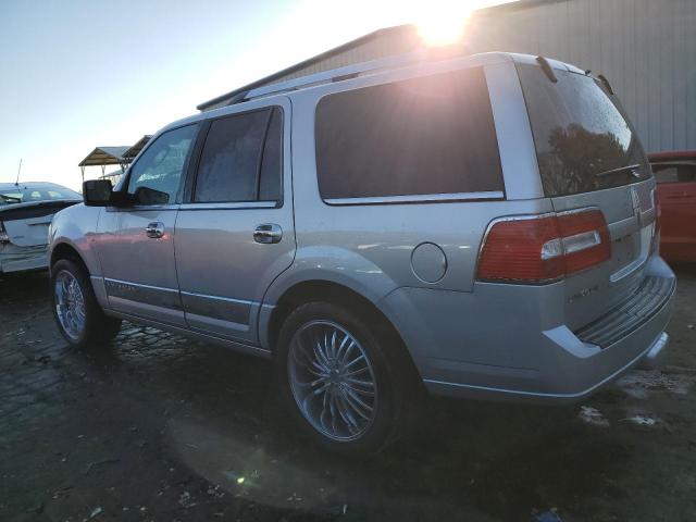 5LMJJ2H54EEL02620 - 2014 LINCOLN NAVIGATOR 银色 照片 2