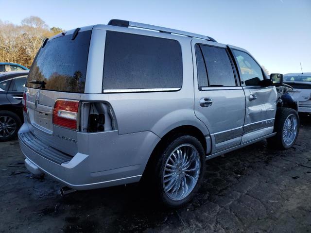 5LMJJ2H54EEL02620 - 2014 LINCOLN NAVIGATOR SILVER photo 3