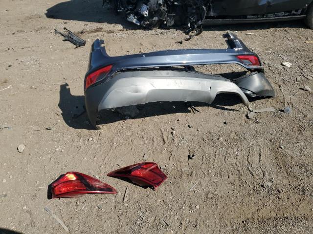 5XYZTDLB8JG572559 - 2018 HYUNDAI SANTA FE S GRAY photo 12