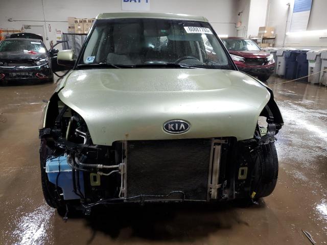 KNDJT2A28A7151586 - 2010 KIA SOUL + GREEN photo 5