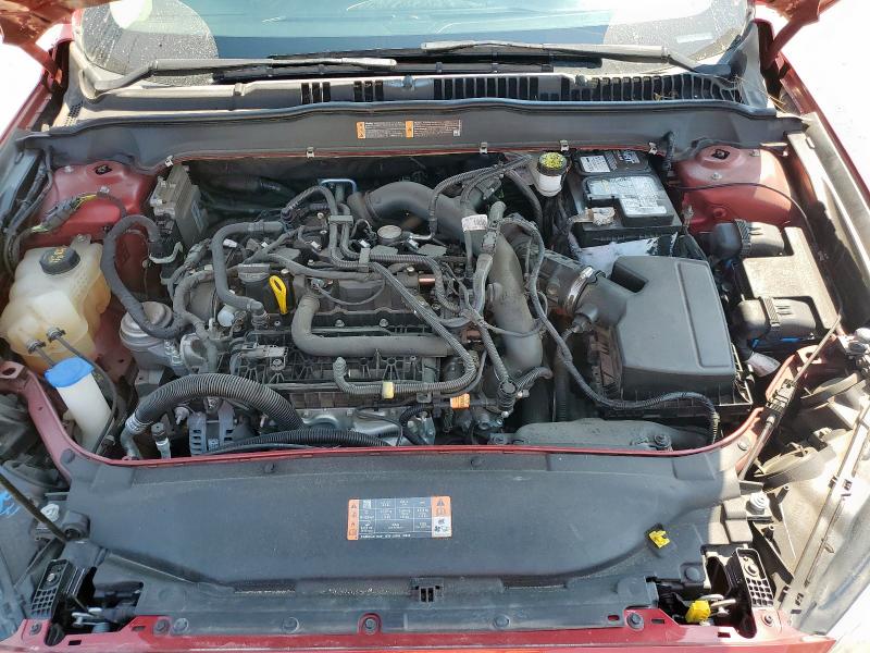 3FA6P0HD6JR260049 - 2018 FORD FUSION SE RED photo 11