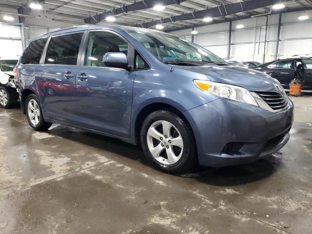 5TDKK3DC3ES435849 - 2014 TOYOTA SIENNA LE BLUE photo 4