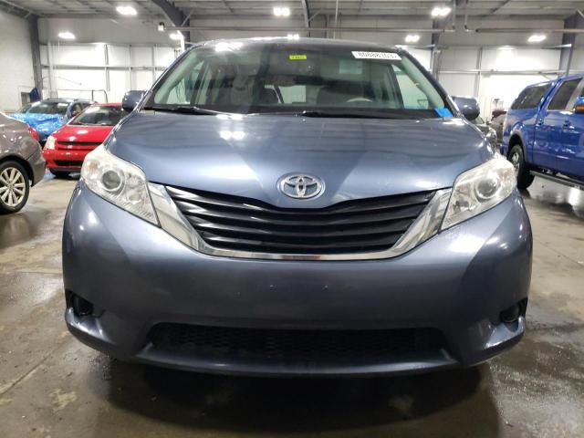 5TDKK3DC3ES435849 - 2014 TOYOTA SIENNA LE BLUE photo 5