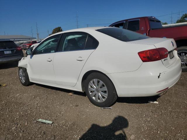 3VWDX7AJ2DM449340 - 2013 VOLKSWAGEN JETTA SE WHITE photo 2