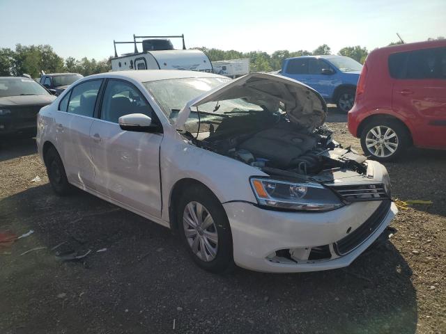 3VWDX7AJ2DM449340 - 2013 VOLKSWAGEN JETTA SE WHITE photo 4