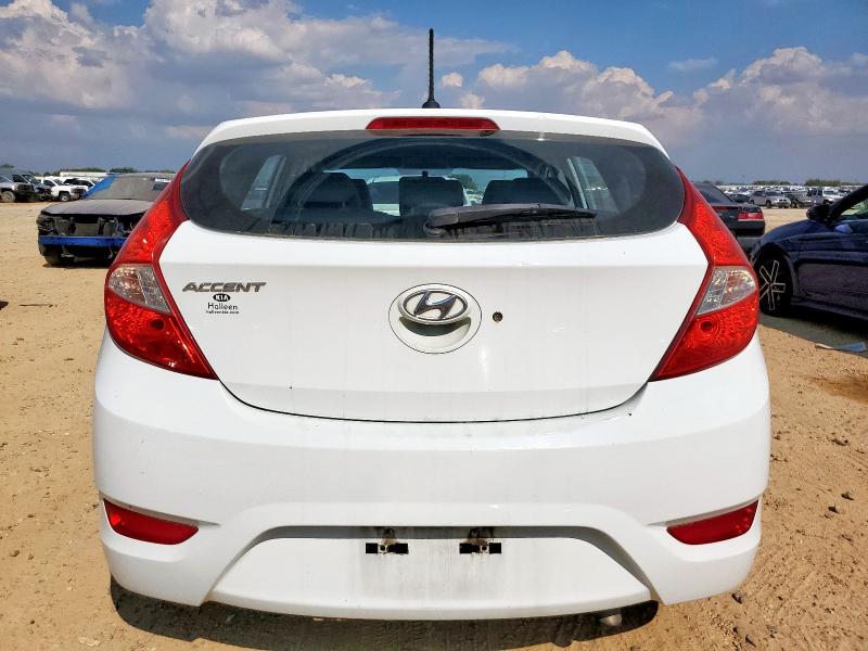 KMHCT5AE9FU199400 - 2015 HYUNDAI ACCENT GS WHITE photo 6