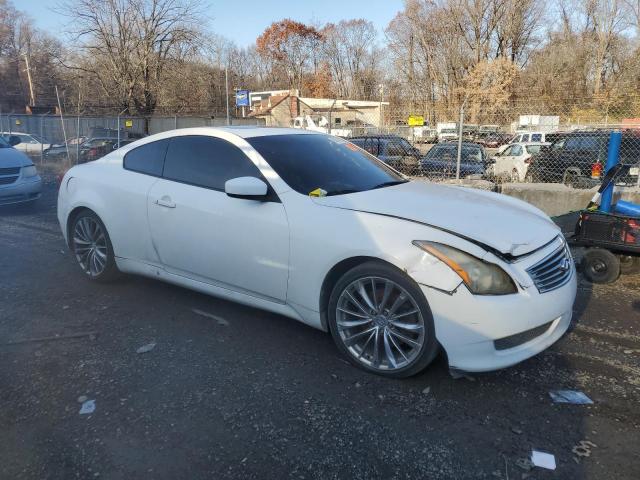 JNKCV64EX8M109110 - 2008 INFINITI G37 BASE WHITE photo 4