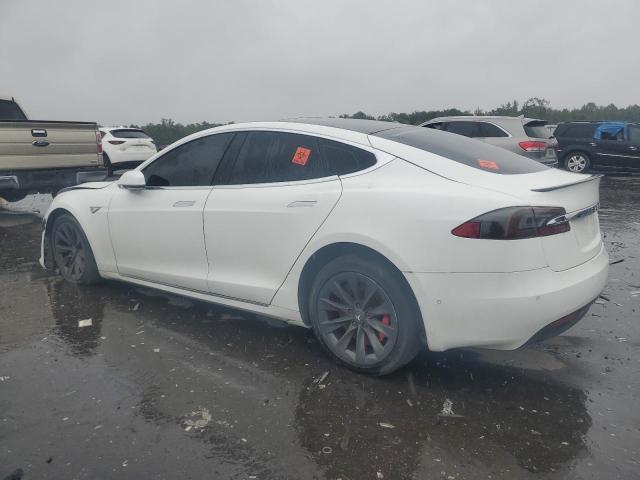 5YJSA1E47GF142591 - 2016 TESLA MODEL S WHITE photo 2