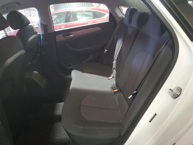 5NPE24AF9KH752442 - 2019 HYUNDAI SONATA SE WHITE photo 10