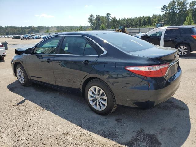 4T1BF1FK8GU610751 - 2016 TOYOTA CAMRY LE BLUE photo 2