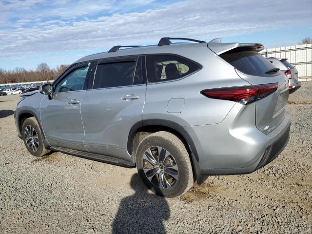 5TDHZRBH2MS114830 - 2021 TOYOTA HIGHLANDER XLE GRAY photo 2