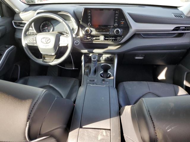 5TDHZRBH2MS114830 - 2021 TOYOTA HIGHLANDER XLE GRAY photo 8