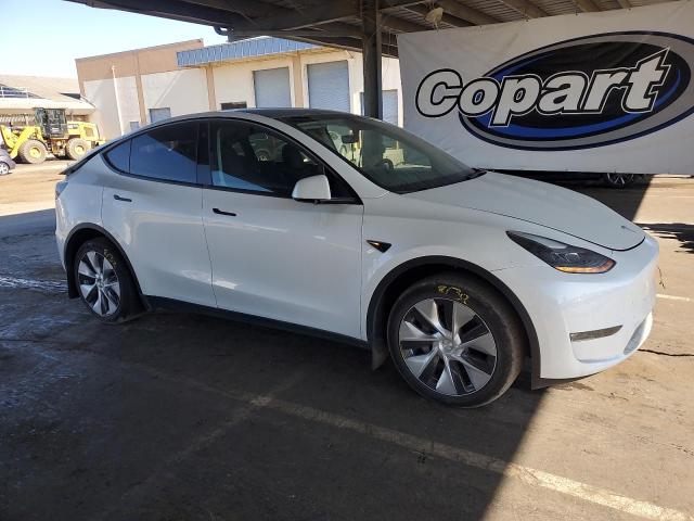 7SAYGDEE3PF699469 - 2023 TESLA MODEL Y WHITE photo 4