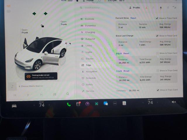 7SAYGDEE3PF699469 - 2023 TESLA MODEL Y WHITE photo 9