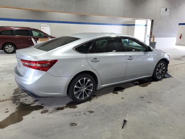 4T1BK1EB2JU289343 - 2018 TOYOTA AVALON XLE SILVER photo 3
