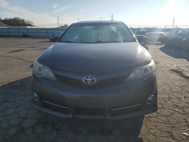 4T1BF1FK3CU030768 - 2012 TOYOTA CAMRY BASE GRAY photo 5