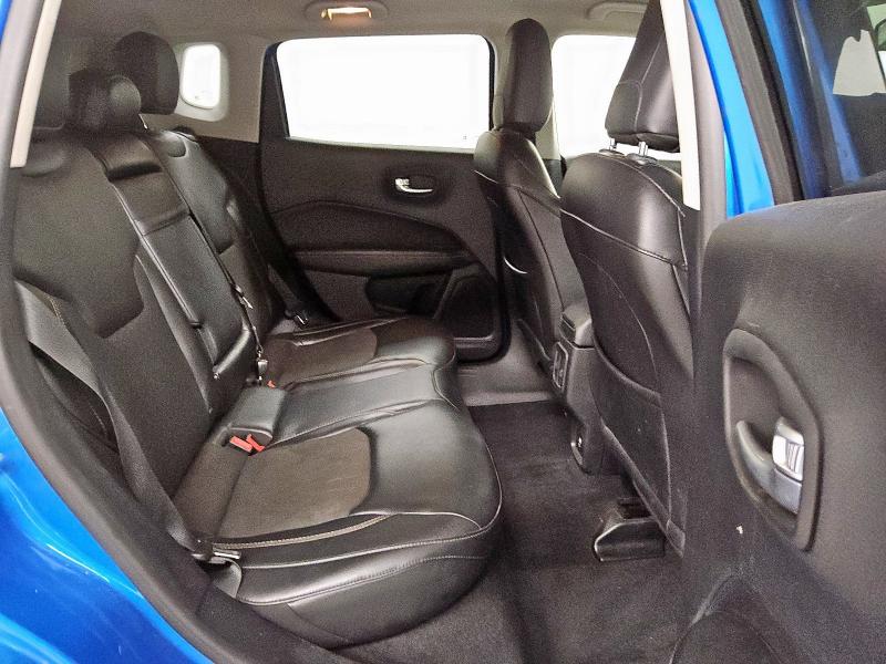 3C4NJCBB1JT124334 - 2018 JEEP COMPASS LATITUDE 蓝色 照片 11