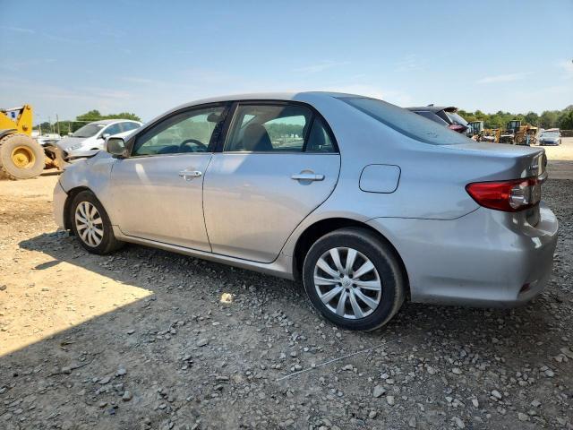 2T1BU4EE5DC978787 - 2013 TOYOTA COROLLA BASE ვერცხლისფერი ფოტო 2