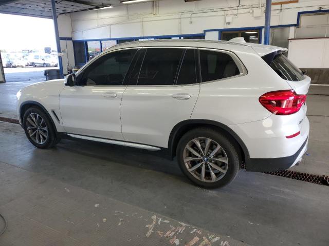 5UXTR9C54JLD73865 - 2018 BMW X3 XDRIVE30I WHITE photo 2