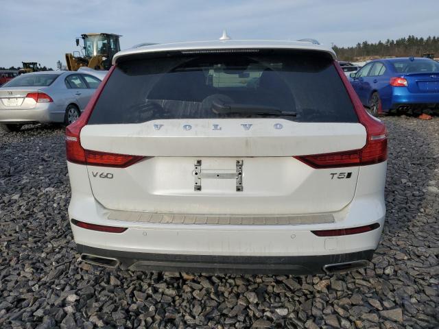 YV4102WK9N1085699 - 2022 VOLVO V60 CROSS T5 MOMENTUM WHITE photo 6