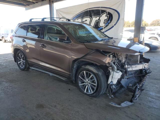 5TDJZRFH1JS827242 - 2018 TOYOTA HIGHLANDER SE Kahverengi fotoğraf 4