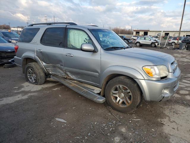 5TDBT44A57S283903 - 2007 TOYOTA SEQUOIA SR5 GRAY photo 4