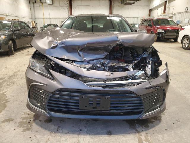 4T1C11AK5RU903536 - 2024 TOYOTA CAMRY LE GRAY photo 5