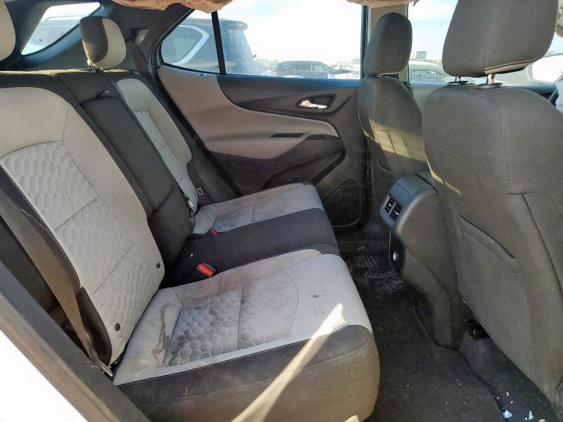 2GNAXHEV6J6131338 - 2018 CHEVROLET EQUINOX LS 白色 照片 11