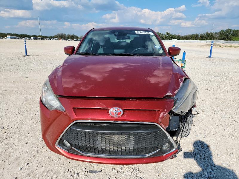 3MYDLBYV3KY513872 - 2019 TOYOTA YARIS L RED photo 5