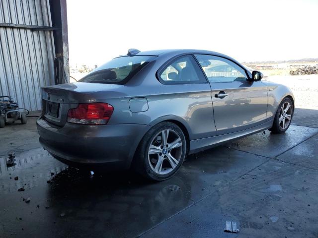 WBAUP9C56BVF46364 - 2011 BMW 128 I GRAY photo 3