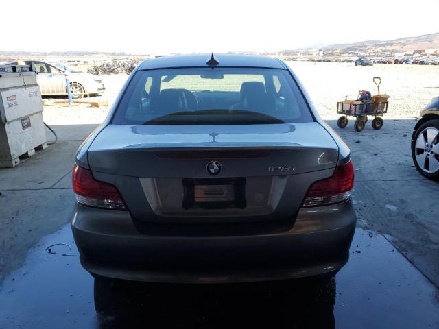WBAUP9C56BVF46364 - 2011 BMW 128 I GRAY photo 6