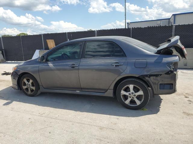 5YFBU4EE4DP221332 - 2013 TOYOTA COROLLA BASE رمادي صورة 2