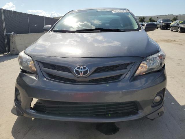 5YFBU4EE4DP221332 - 2013 TOYOTA COROLLA BASE رمادي صورة 5