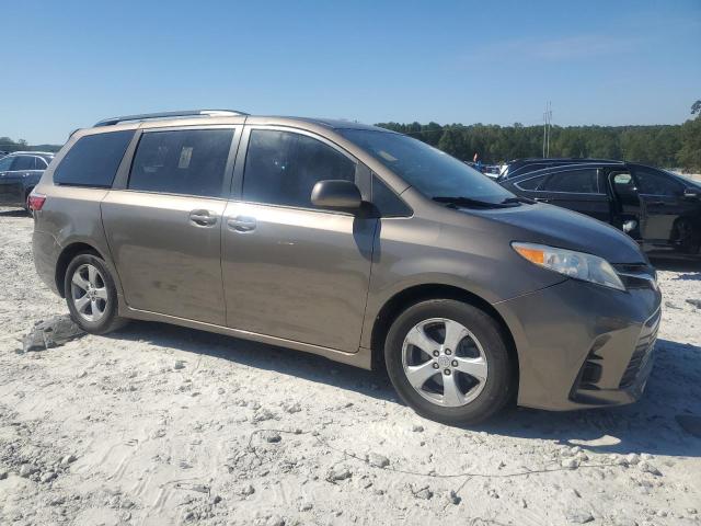 5TDKZ3DCXJS903114 - 2018 TOYOTA SIENNA LE Boz foto 4