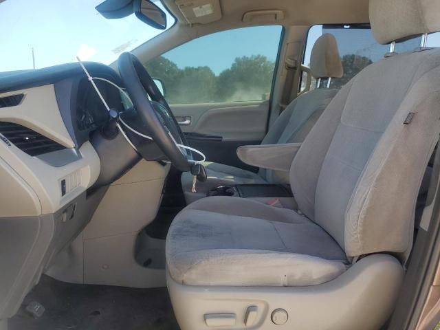 5TDKZ3DCXJS903114 - 2018 TOYOTA SIENNA LE Boz foto 7