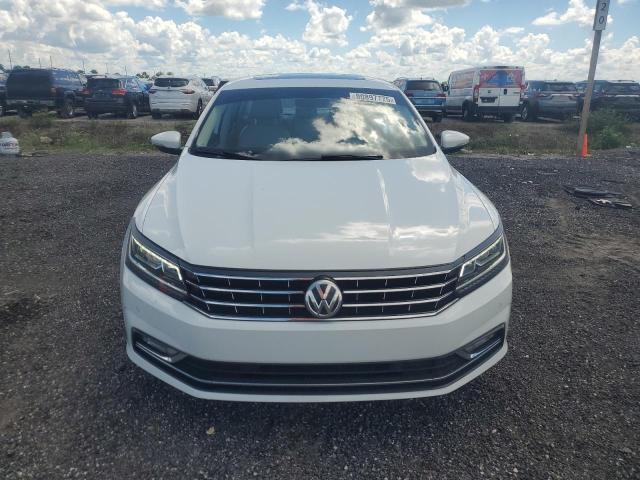 1VWGT7A32HC063468 - 2017 VOLKSWAGEN PASSAT SE 白色 照片 5