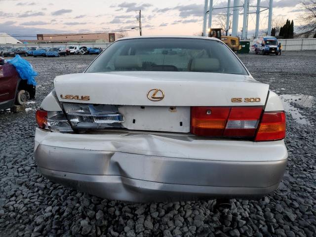 JT8BF22G0V0061240 - 1997 LEXUS ES 300 WHITE photo 6