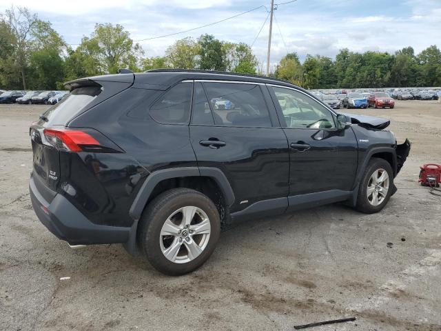 JTMRWRFVXMD127804 - 2021 TOYOTA RAV4 XLE BLACK photo 3