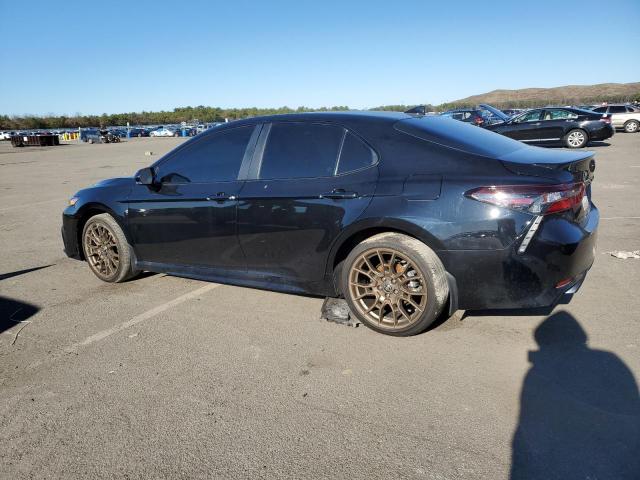 4T1G11BKXPU084164 - 2023 TOYOTA CAMRY SE NIGHT SHADE BLACK photo 2