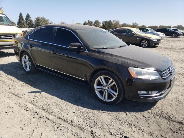1VWCT7A3XEC013623 - 2014 VOLKSWAGEN PASSAT SEL BLACK photo 4