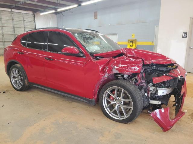 ZASFAKNN4J7B89937 - 2018 ALFA ROMEO STELVIO TI SPORT RED photo 4