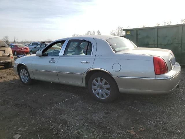 1LNHM83W04Y652058 - 2004 LINCOLN TOWN CAR ULTIMATE BEIGE photo 2