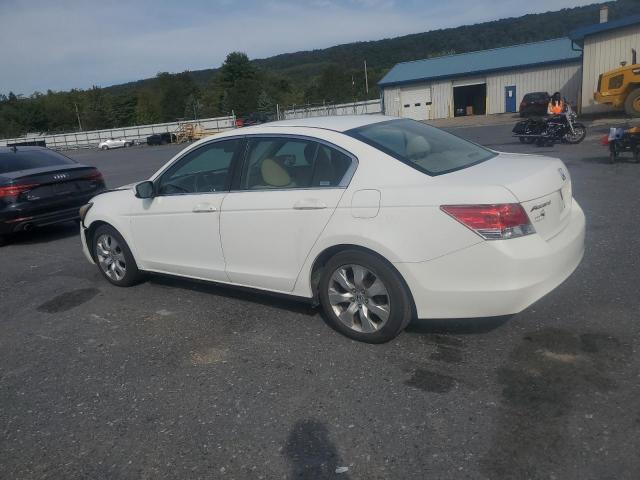 1HGCP2F73AA058920 - 2010 HONDA ACCORD EX WHITE photo 2