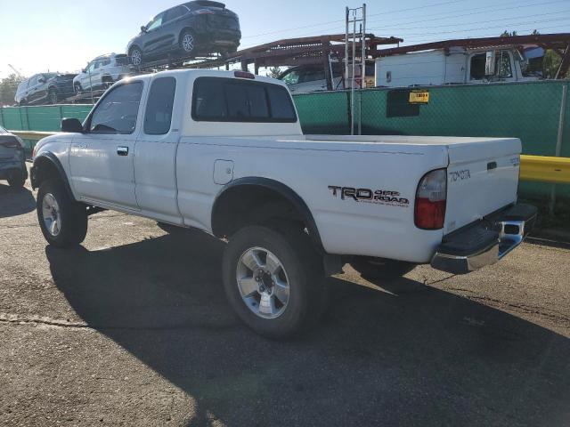 4TAWN72N7XZ409322 - 1999 TOYOTA TACOMA XTRACAB WHITE photo 2