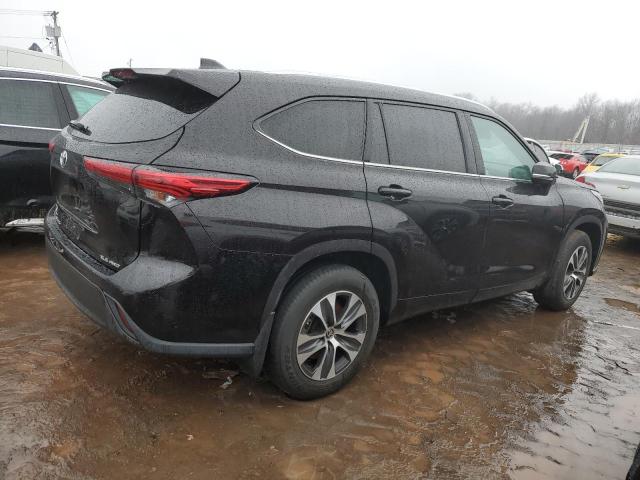 5TDGZRBH3MS073586 - 2021 TOYOTA HIGHLANDER XLE BLACK photo 3
